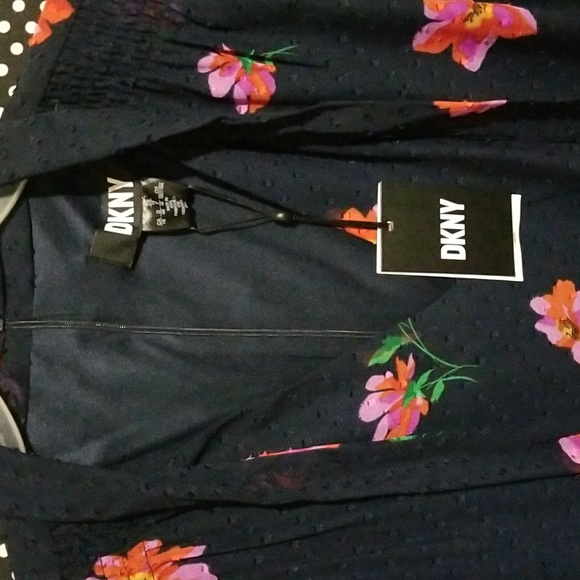 Dress - Picture 2 of 4